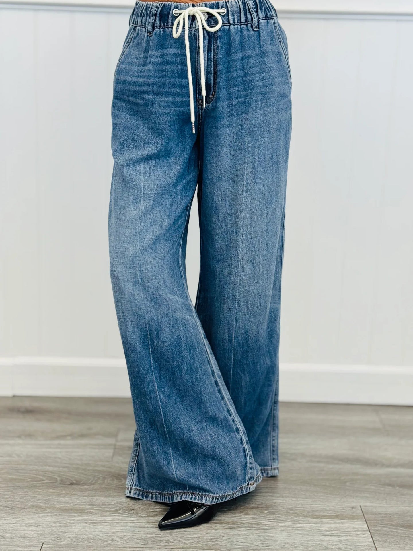 High-Waist Flared Jeans